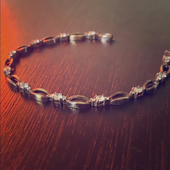 Dainty 925 Sterling Silver Clear Gemstone Bracelet Delicate - Picture 3 of 7